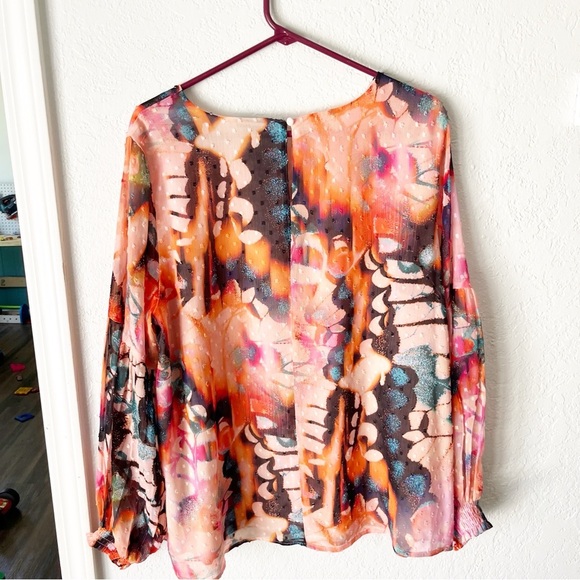 Torrid Top Women's 1X Clip Dot Blouse Bufferfly Watercolor Fairy Ethereal - Picture 2 of 7